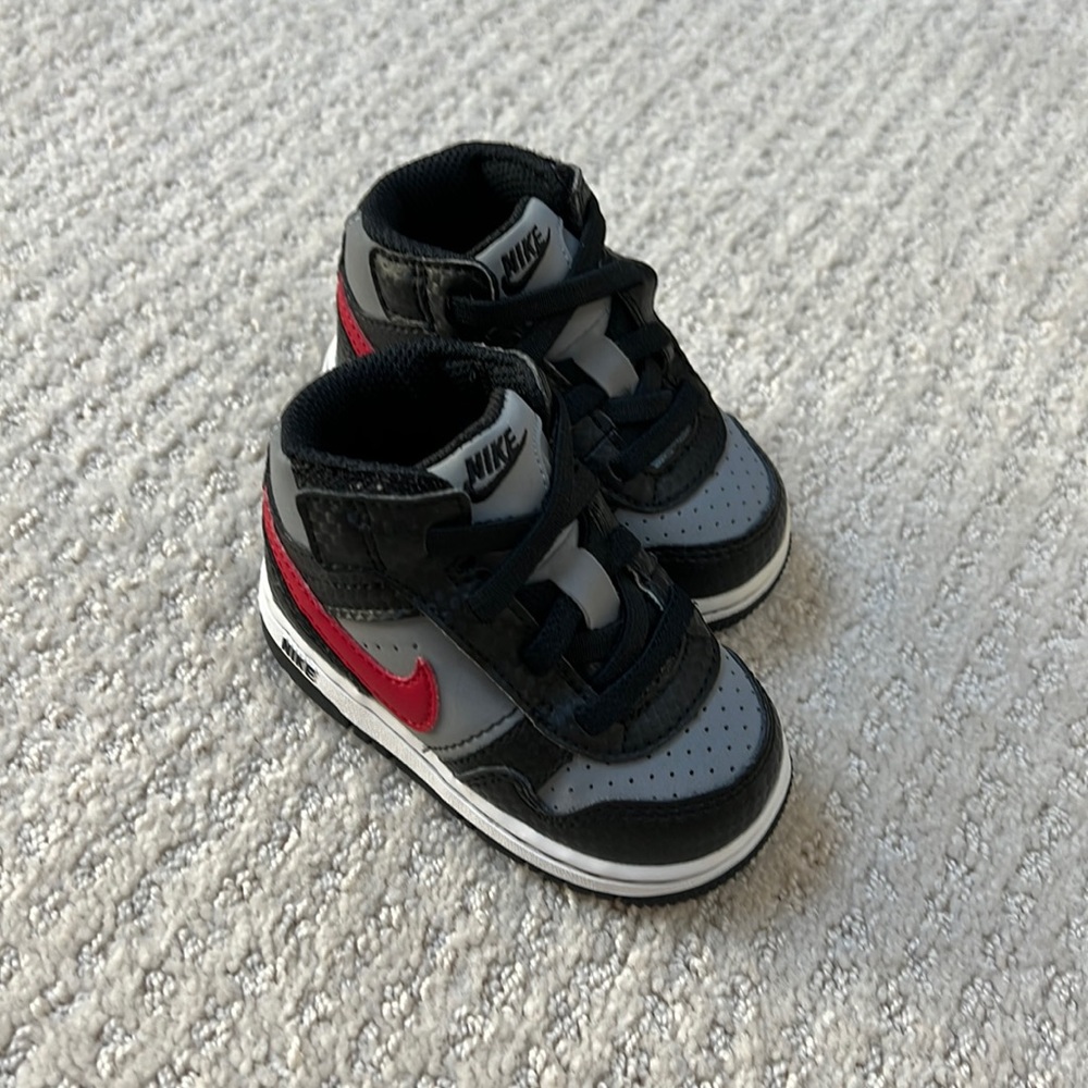 Baby 4C Nike NWOT